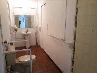 Se vende amplio local con uso de suelo mixto en Curridabat de San José 23-216, $ 1,200,000, 14, San José, Curridabat