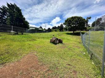 LAND FOR SALE IN SAN ISIDRO HEREDIA, SPECTACULAR VIEWS.