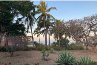 Linda Casa en Playa Negra de Guanacaste 