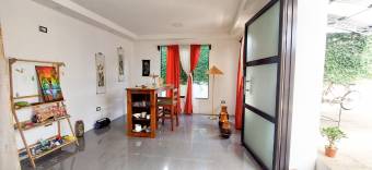 Se vende vivienda cercano al centro, Siquirres, Limón