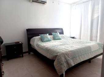 VENTA DE CASA AMUEBLADA Y CON PISCINA, PUNTARENAS, BEJUCO, MÁLAGA