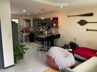 Venta de Apartamento en Montes de Oca, San José. RAH 25-83