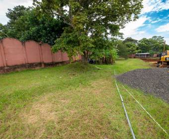 906 m2 lot for sale in Posada del Río condominium in La Guácima.