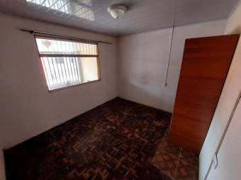 Se vende espaciosa casa en Curridabat de San José 24-1848