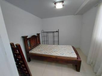 Se vende moderna casa con patio y área bbq en residencial de San Francisco en Heredia 24-838