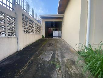 HOUSE FOR SALE IN MORAVIA SCHOOLS HOUSE FOR SALE IN MORAVIA SCHOOLS