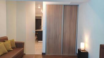 Se alquila apartamento amoblado en torre los Yoses 25-2035