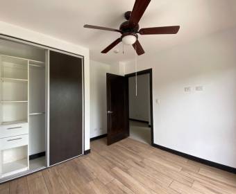 Apartment for rent in the Los Príncipes condominium.