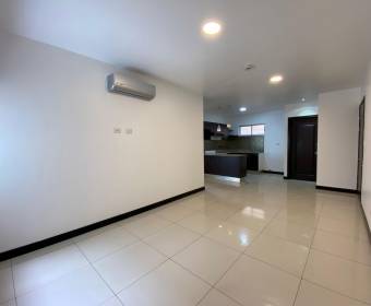 Apartment for rent in the Los Príncipes condominium.