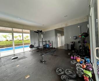 Apartment in a condominium located in Granadilla, Curridabat, San José. Apartment in a condominium located in Granadilla, Curridabat, San José.