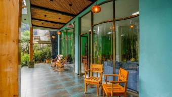 Se alquila casa con uso de suelo mixto en San Rafael Heredia 25-1535