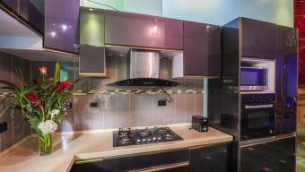 Se alquila casa con uso de suelo mixto en San Rafael Heredia 25-1535