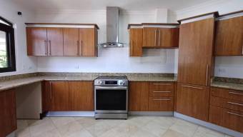 Se alquila casa en exclusivo condominio de Curridabat 25-1745