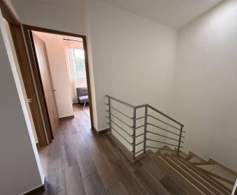 Casa a la venta en condominio Novazul en Desamparados de Alajuela.