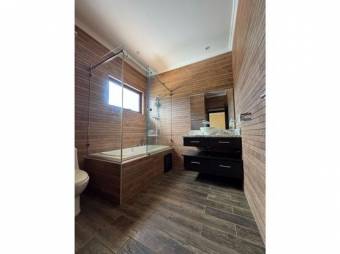 VENTA DE CASA, SAN JOSÉ, MORAVIA, LA GUARIA VENTA DE CASA, SAN JOSÉ, MORAVIA, LA GUARIA