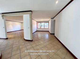 Escazu casa en venta 1 piso remodelada $360.000 / 265 mts.