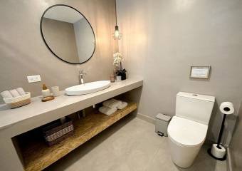 Se alquila moderno apartamento en barrio Amón 25-1478