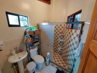 Se vende espaciosa casa con piscina en San Francisco Heredia 24-219 Se vende espaciosa casa con piscina en San Francisco Heredia 24-219