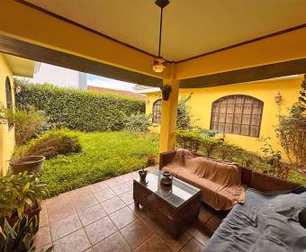 Casa a la venta en Condominio Terranostra, Santo Domingo de Heredia.