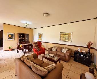 Casa a la venta en Condominio Terranostra, Santo Domingo de Heredia.