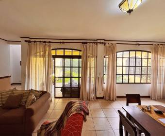 Casa a la venta en Condominio Terranostra, Santo Domingo de Heredia.