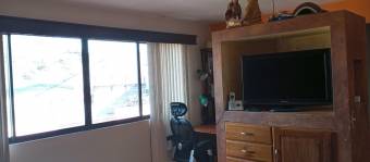 Se vende espaciosa casa con patio en San Francisco Heredia 24-582 Se vende espaciosa casa con patio en San Francisco Heredia 24-582