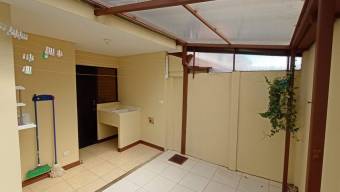 Se vende espaciosa casa con patio en San Pablo Heredia 25-1276 Se vende espaciosa casa con patio en San Pablo Heredia 25-1276