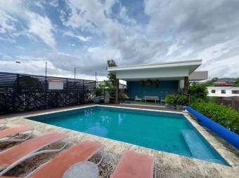 Se alquila espaciosa casa con terraza en San Antonio Escazú 26-13