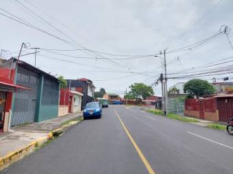 Se vende propiedad con 5 apartamentos para inversión en Hatillo San José 25-629 , $ 250,000, 8, San José, San José