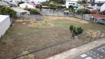 Se vende lote plano de 2,135m2 con uso mixto en Curridabat 23-2148 Se vende lote plano de 2,135m2 con uso mixto en Curridabat 23-2148
