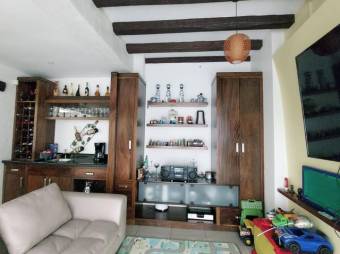 MLS-25-287 LS VENTA CASA CIUDAD QUESADA SAN CARLOS