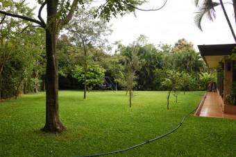 Se vende casa con lote de 3.1 hectáreas en carrillo de Alajuela 23-1977 Se vende casa con lote de 3.1 hectáreas en carrillo de Alajuela 23-1977