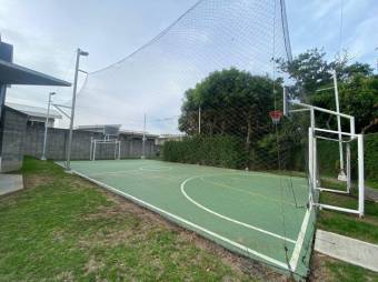 Se vende moderna casa con patio en condominio 24-119 Se vende moderna casa con patio en condominio 24-119