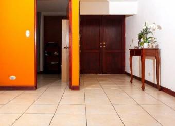 Se vende espaciosa casa con amplio patio en San Vicente de Moravia 23-1503 Se vende espaciosa casa con amplio patio en San Vicente de Moravia 23-1503