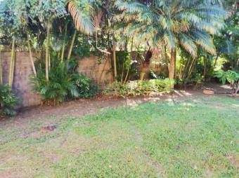 Se vende casa con lote de 2,220m2 en Rio Oro Santa Ana 23-1533 Se vende casa con lote de 2,220m2 en Rio Oro Santa Ana 23-1533