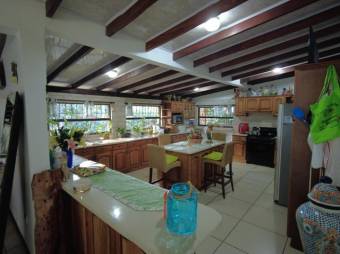 Se vende casa con lote de 2,220m2 en Rio Oro Santa Ana 23-1533 Se vende casa con lote de 2,220m2 en Rio Oro Santa Ana 23-1533