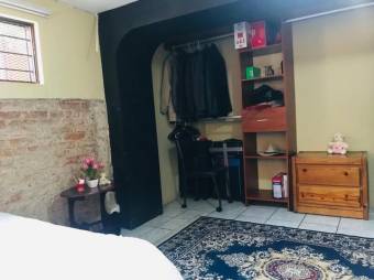 Se vende amplia propiedad con 2 casas en Catedral San José 24-835 Se vende amplia propiedad con 2 casas en Catedral San José 24-835