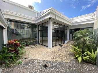 Se vende espaciosa propiedad comercial en Mata Redonda San José 25694, $ 450,000, 6, San José, San José