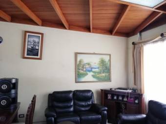 Se vende amplio edificio comercial en Mata Redonda San José 22-2560, $ 490,000, 4, San José, San José