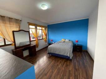 Se vende amplia propiedad con 6 apartamentos en Rhormoser 25-767 Se vende amplia propiedad con 6 apartamentos en Rhormoser 25-767