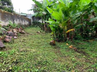 Se vende amplio lote con 1,012m2 en Zapote San José 25-147 Se vende amplio lote con 1,012m2 en Zapote San José 25-147