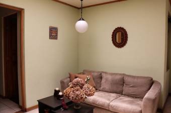 Se vende casa de 2 plantas con uso mixto en Mata Redonda San José 23-905 Se vende casa de 2 plantas con uso mixto en Mata Redonda San José 23-905