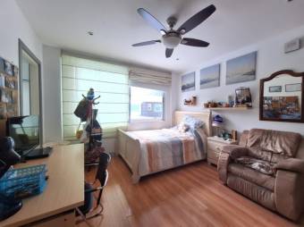 Se vende moderna casa con patio en condominio de Piedades Santa Ana 25-585 Se vende moderna casa con patio en condominio de Piedades Santa Ana 25-585