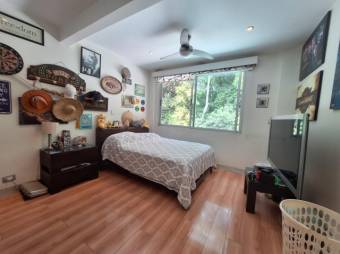 Se vende moderna casa con patio en condominio de Piedades Santa Ana 25-585 Se vende moderna casa con patio en condominio de Piedades Santa Ana 25-585