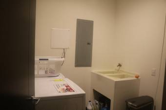 Se vende moderna casa con 3 plantas en Pozos Santa Ana 25-511 Se vende moderna casa con 3 plantas en Pozos Santa Ana 25-511