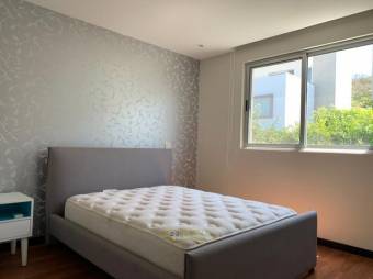 Se vende moderna casa con 3 plantas en Pozos Santa Ana 25-511 Se vende moderna casa con 3 plantas en Pozos Santa Ana 25-511