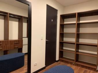 Se vende moderna casa con 3 plantas en Pozos Santa Ana 25-511 Se vende moderna casa con 3 plantas en Pozos Santa Ana 25-511