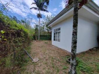 Se vende espaciosa casa con lote de 1,337m2 en Brasil Santa Ana 24-1528 Se vende espaciosa casa con lote de 1,337m2 en Brasil Santa Ana 24-1528