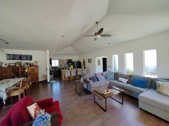 Se vende espaciosa casa con lote de 1,337m2 en Brasil Santa Ana 24-1528 Se vende espaciosa casa con lote de 1,337m2 en Brasil Santa Ana 24-1528