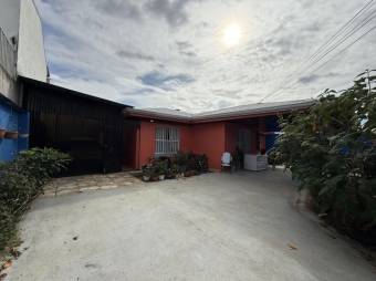 Se vende espaciosa casa con jardín y terraza en Se vende espaciosa casa con jardín y terraza en